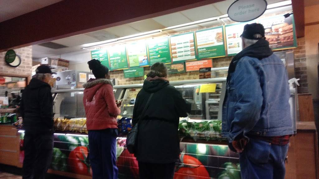 Subway Restaurants | restaurant | 5638 Ritchie Hwy, Brooklyn Park, MD 21225, USA | 4103540088 OR +1 410-354-0088