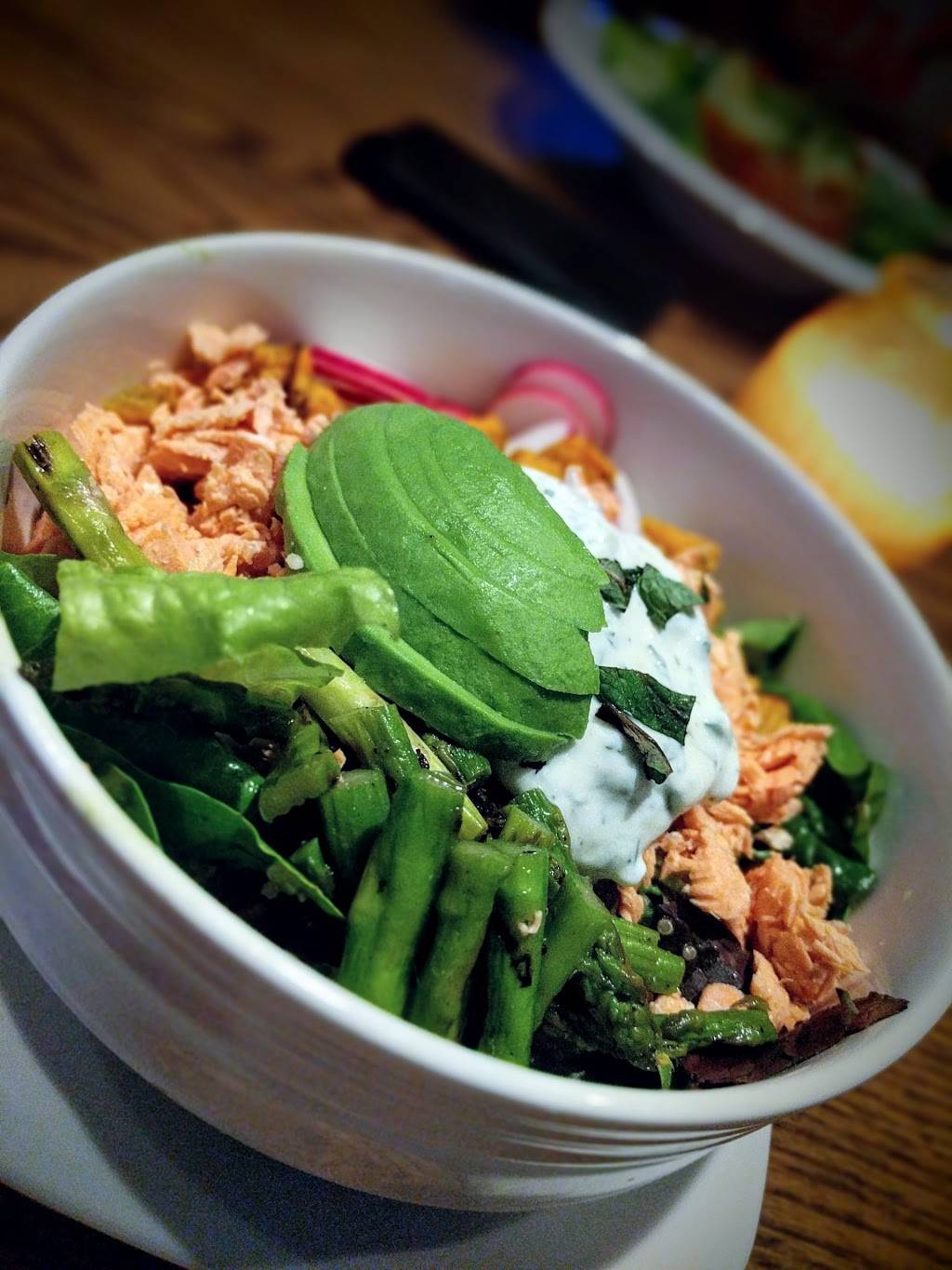 State & Main Kitchen & Bar | restaurant | 378 Taunton Rd E, Whitby, ON L1R 0H4, Canada | 9056558886 OR +1 905-655-8886