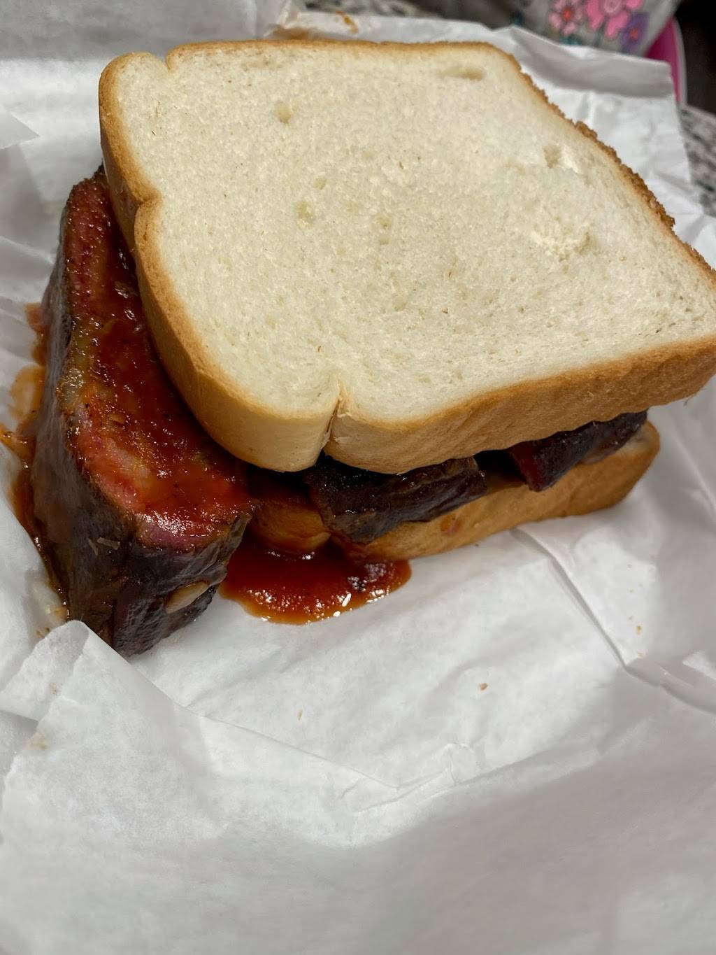 Smokin Pig BBQ of Lithia | restaurant | 7013 Lithia Pinecrest Rd, Lithia, FL 33547, USA | 8135488889 OR +1 813-548-8889