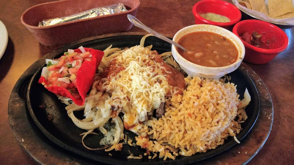 Los Cabos Mexican Grill | restaurant | 2543 TX-71, Columbus, TX 78934, USA | 9797329744 OR +1 979-732-9744
