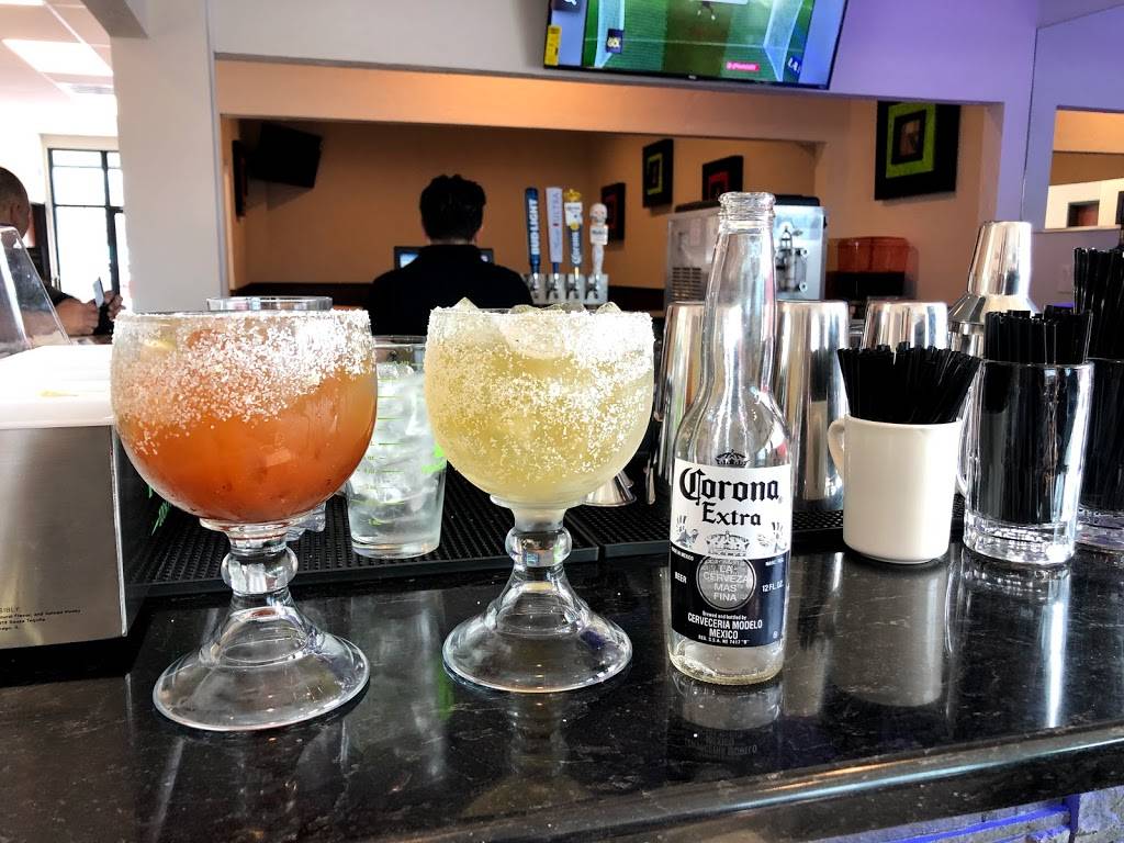 Los Molcajetes | restaurant | 2306 S Buckner Blvd, Dallas, TX 75227, USA | 4696978170 OR +1 469-697-8170