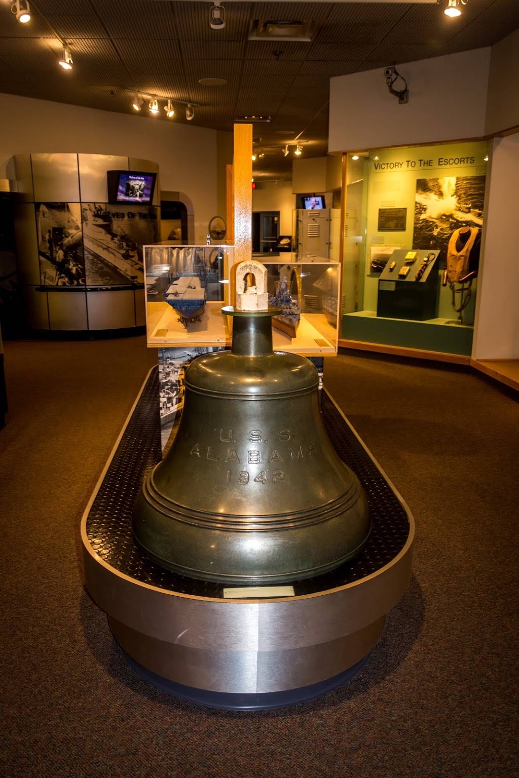 Town Point Club | restaurant | 101 W Main St Suite 300, Norfolk, VA 23510, USA | 7576256606 OR +1 757-625-6606