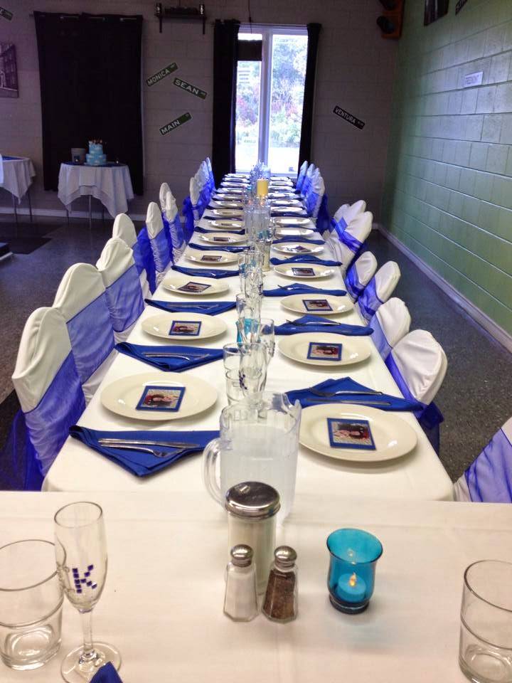 Easy Street | restaurant | 8240 McLeod Rd, Niagara Falls, ON L2H 2T6, Canada | 2892962328 OR +1 289-296-2328