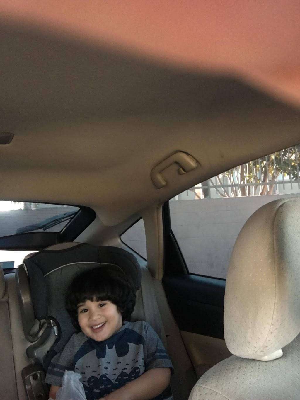 The best burger | restaurant | 7730 S Western Ave, Los Angeles, CA 90047, USA | 3237522205 OR +1 323-752-2205