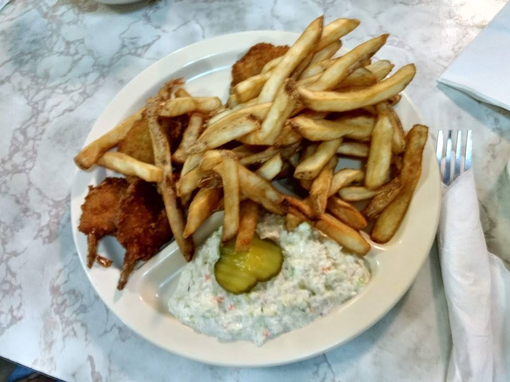 Twin Tops Fish Camp | restaurant | 4574 S New Hope Rd, Gastonia, NC 28056, USA | 7048252490 OR +1 704-825-2490