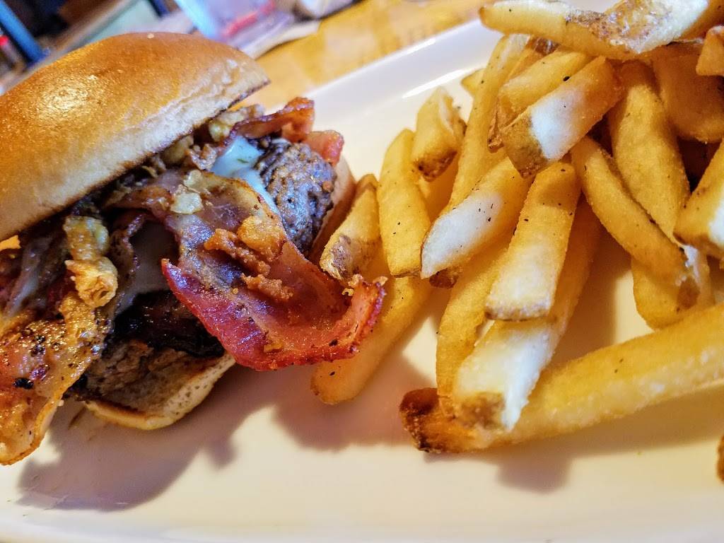 Applebees Grill + Bar | restaurant | 9105 E Stockton Blvd, Elk Grove, CA 95624, USA | 9166850321 OR +1 916-685-0321