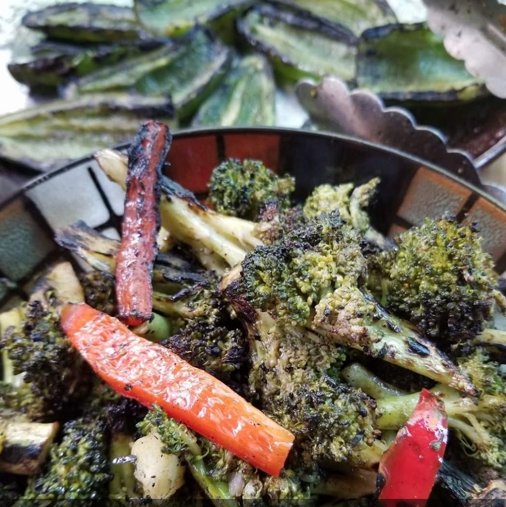 Loaded Dawg | restaurant | 360 S White Mountain Rd, Show Low, AZ 85901, USA | 5208200233 OR +1 520-820-0233