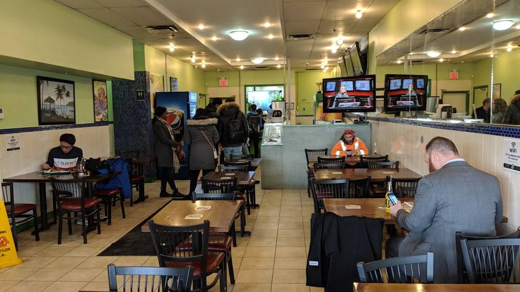 Ritz Caribbean Foods | restaurant | 32 Eglinton Ave W, Toronto, ON M4R 1A1, Canada | 6473527489 OR +1 647-352-7489