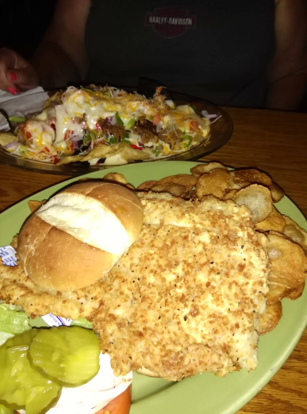 Brick House Barbeque | restaurant | 49 S Central Park, Jacksonville, IL 62650, USA | 2172454587 OR +1 217-245-4587