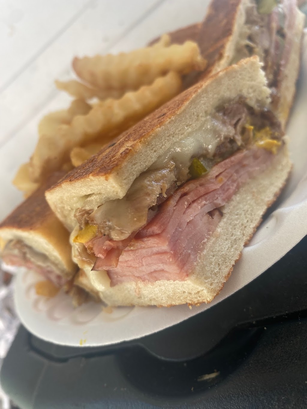 Juanitos Food Truck | restaurant | 114 Burr Ave, Pauls Valley, OK 73075, USA | 7862663438 OR +1 786-266-3438