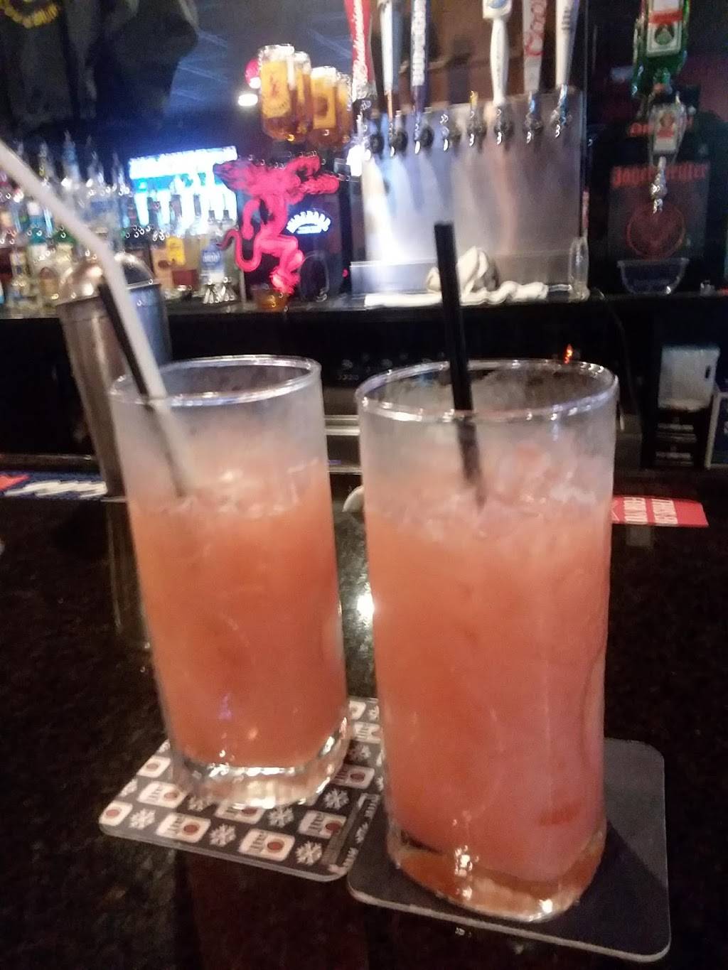 Golden Que Billiards And Sports Bar | restaurant | 807 S 21st St, Council Bluffs, IA 51501, USA | 7122566066 OR +1 712-256-6066