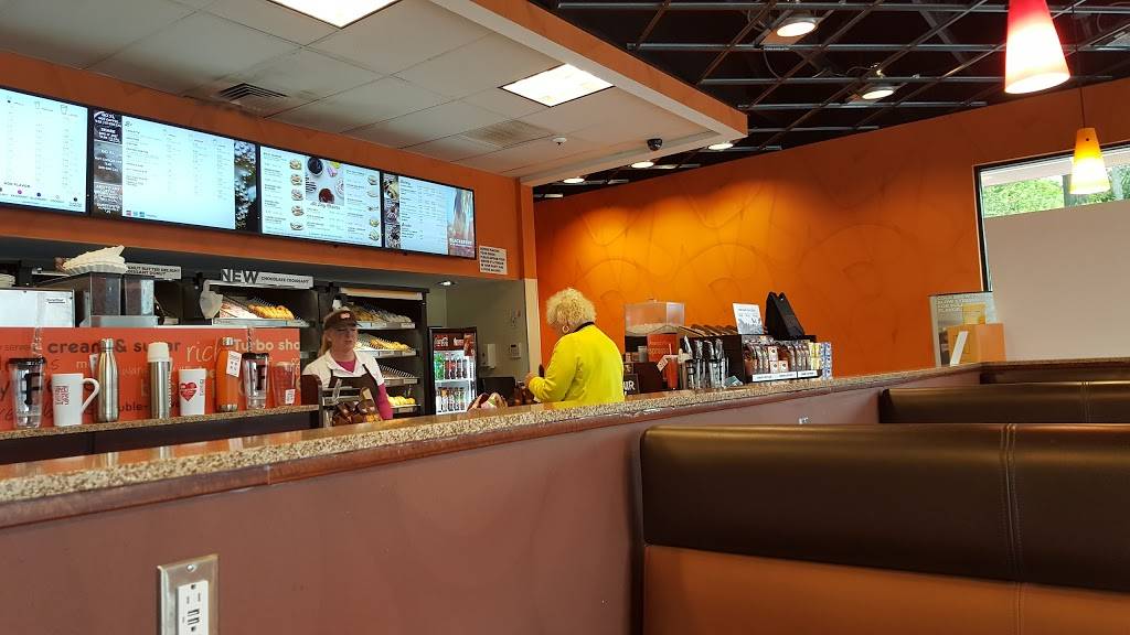 Dunkin | bakery | 6524 US-30, Jeannette, PA 15644, USA | 7245225124 OR +1 724-522-5124