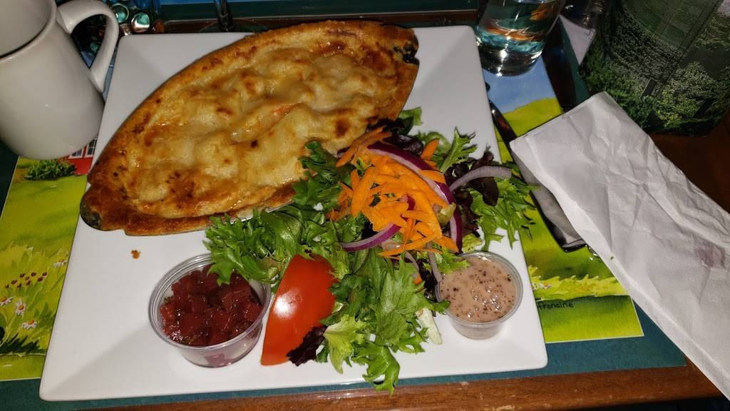 Restaurant Les Îles en ville Verdun | cafe | 5335 Rue Wellington, Verdun, QC H4H 1N3, Canada | 5145440854 OR +1 514-544-0854