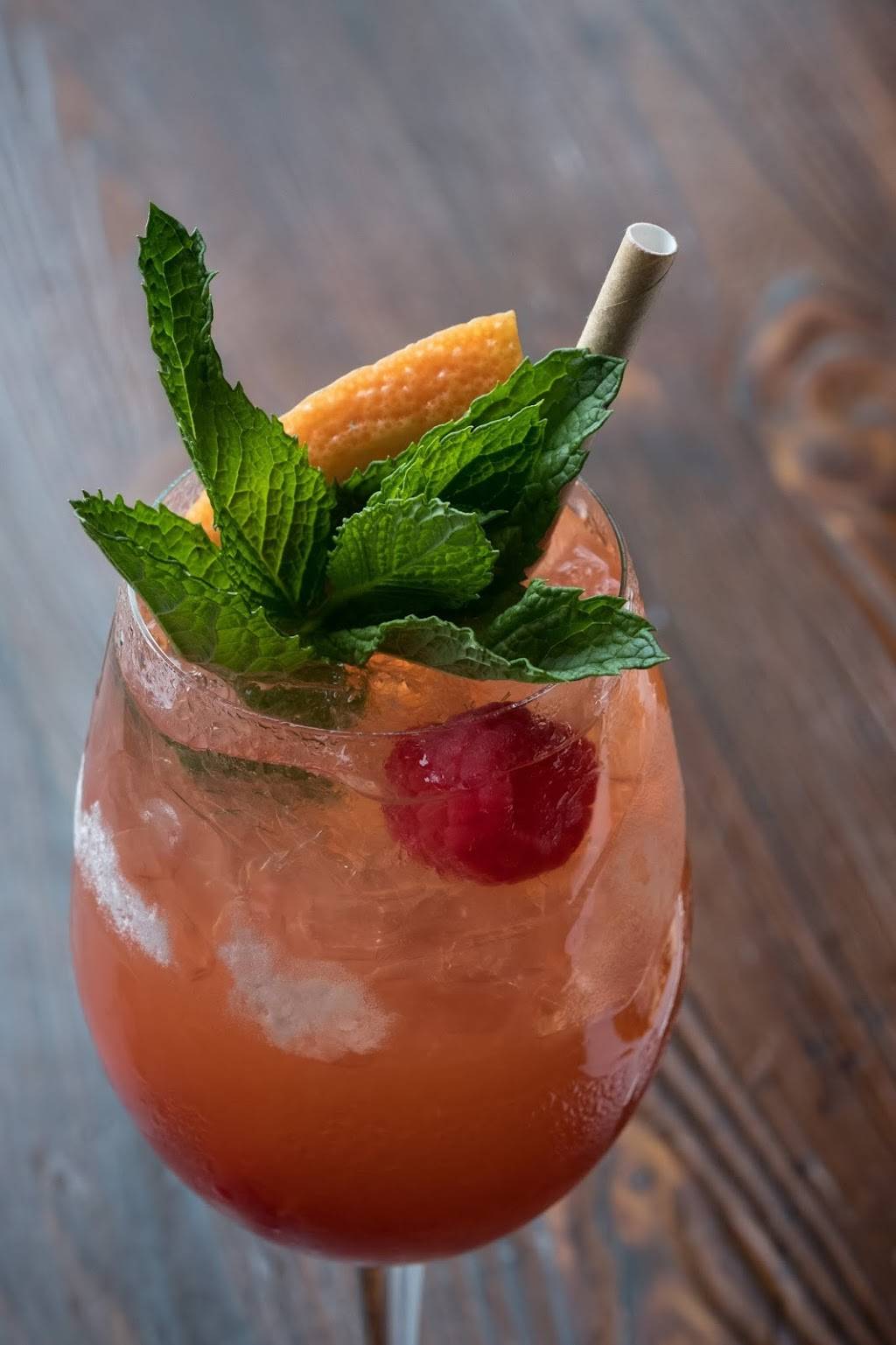 Eat Street Social | restaurant | 18 W 26th St, Minneapolis, MN 55404, USA | 6127676850 OR +1 612-767-6850