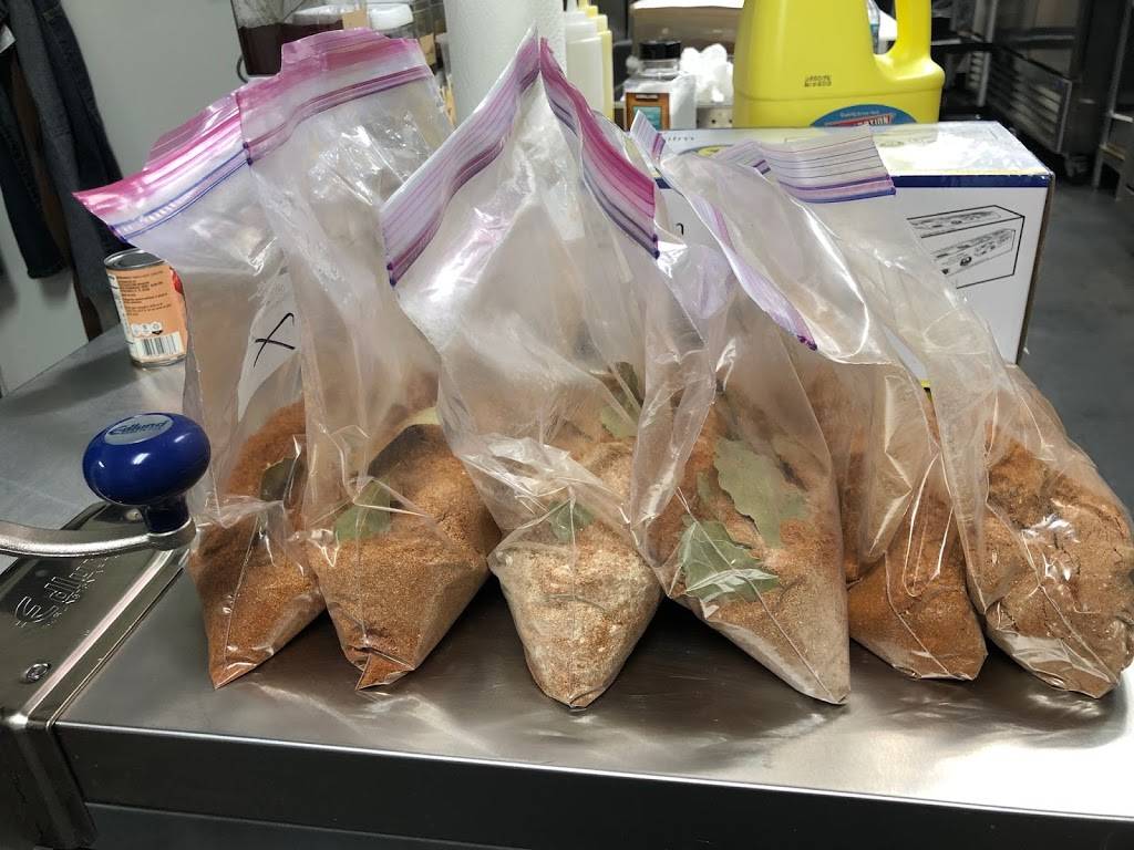 Cincinnati Chili Company | restaurant | 151 E Washington St Unit 200, Orlando, FL 32801, USA | 4077451130 OR +1 407-745-1130