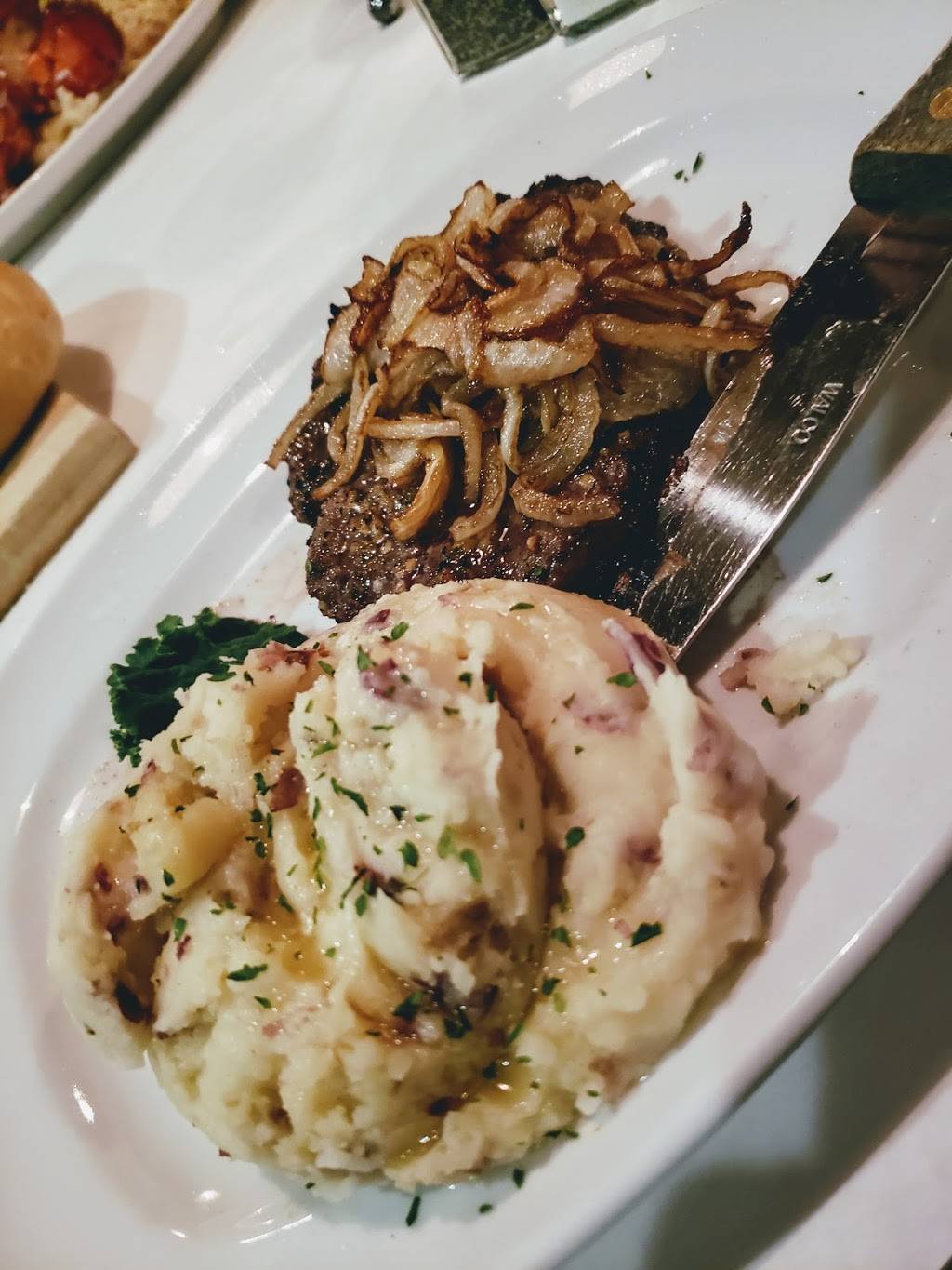 The Backyard Steak Pit | restaurant | 1818 N Grandwood Dr, Gurnee, IL 60031, USA | 8473565200 OR +1 847-356-5200