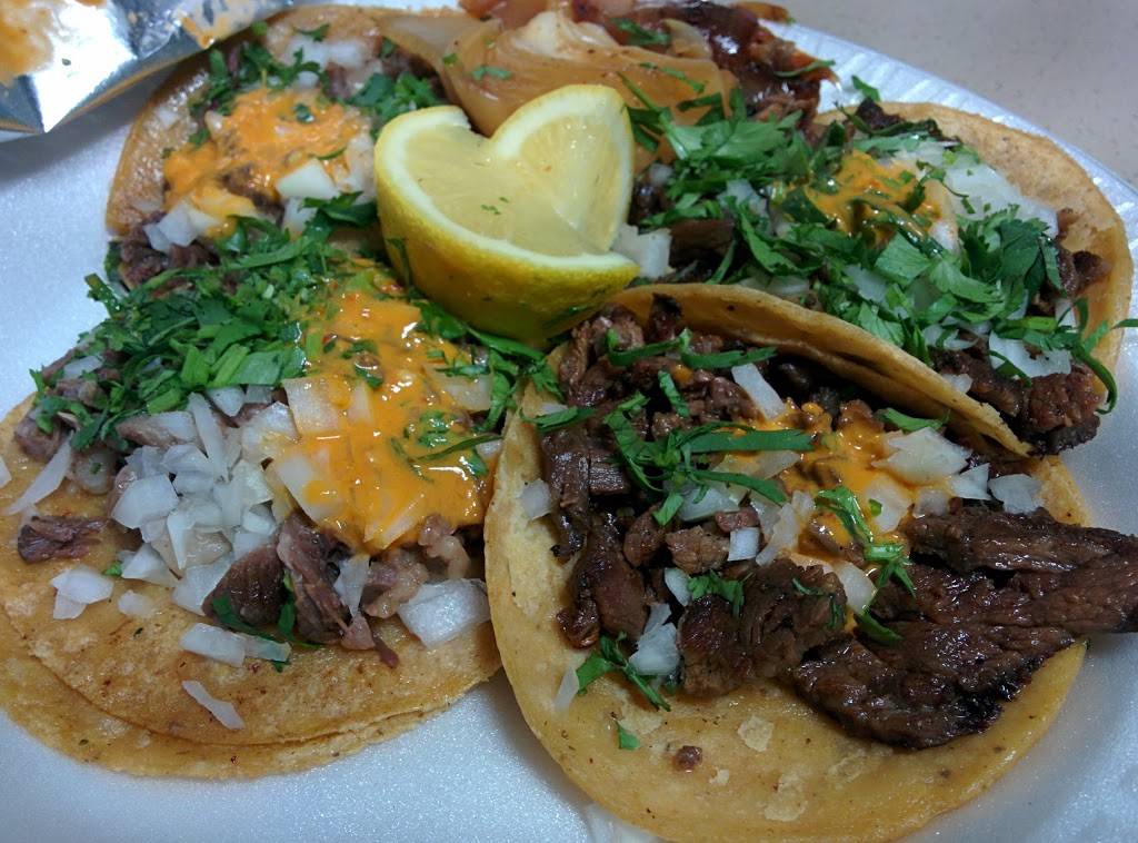 Tacos Los 3 Reyes | restaurant | 1610 Old Bayshore Hwy, San Jose, CA 95112, USA | 4084519709 OR +1 408-451-9709