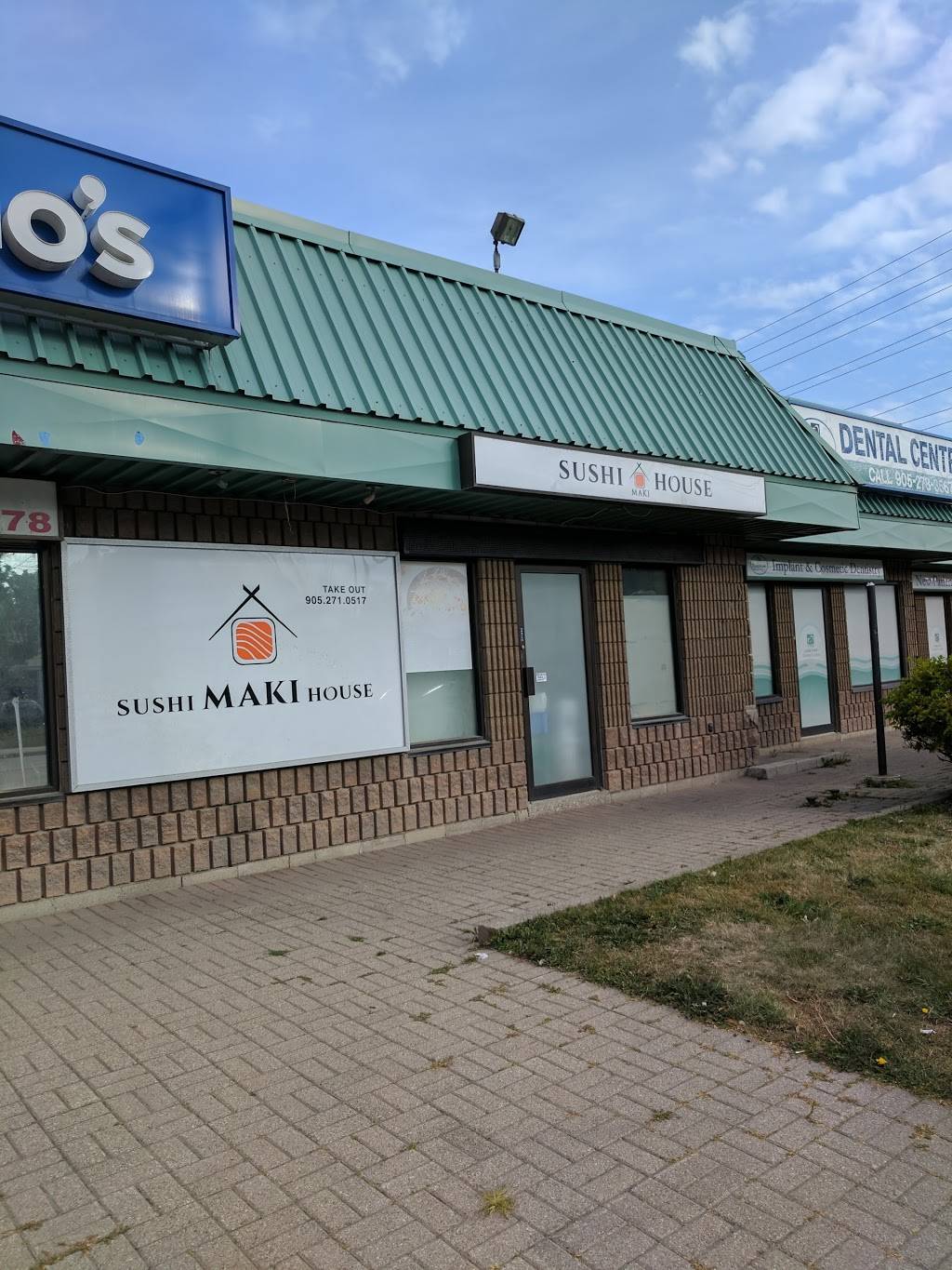 Sushi Maki House | restaurant | 645 Lakeshore Rd E, Mississauga, ON L5G 1J5, Canada | 9052710517 OR +1 905-271-0517