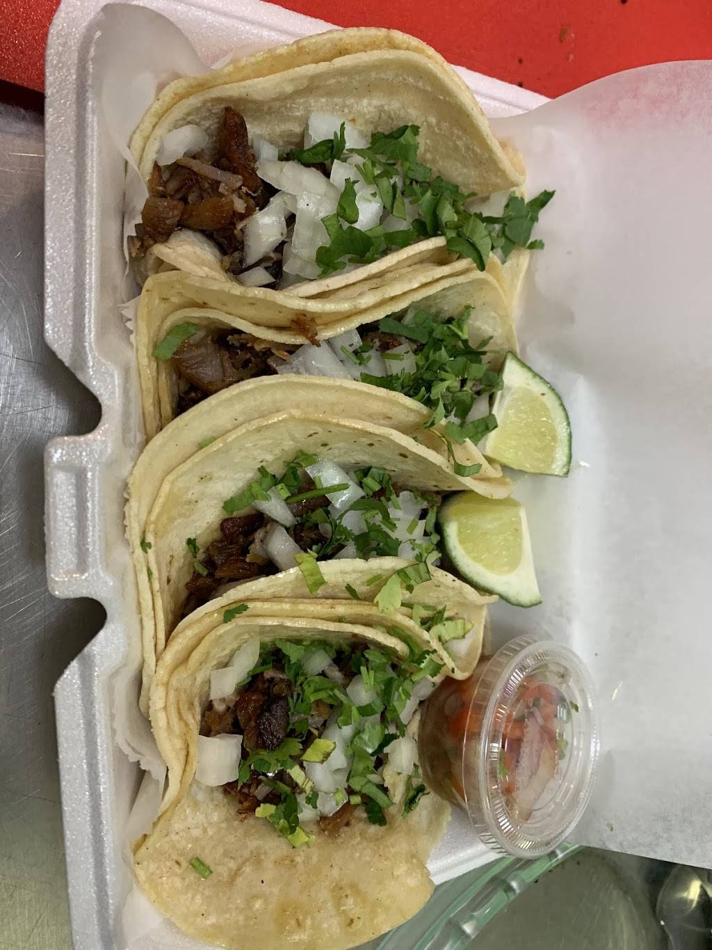 Latin Corner | restaurant | 12123 Lorain Ave, Cleveland, OH 44111, USA | 2166182836 OR +1 216-618-2836