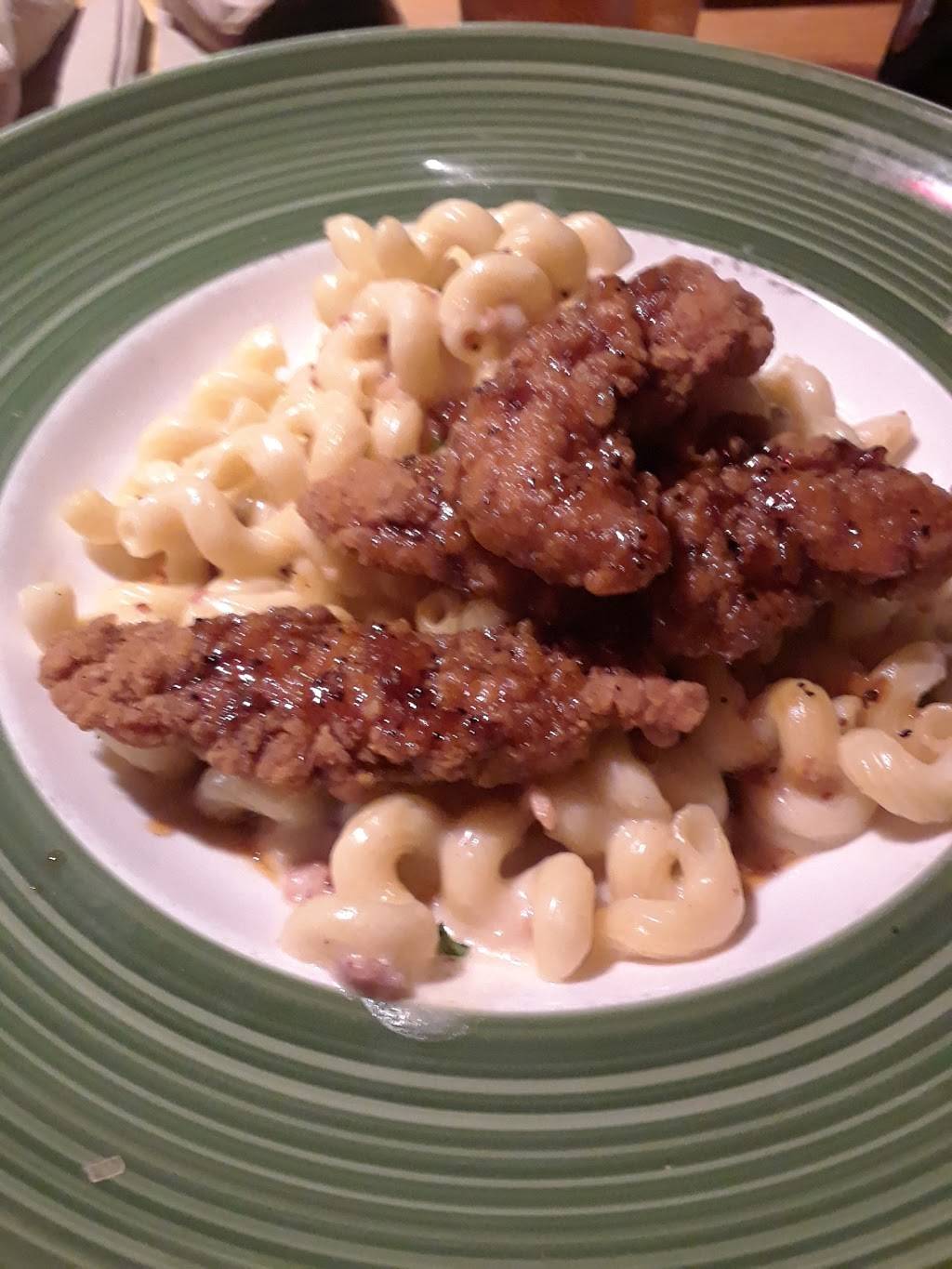 Applebees Grill + Bar | restaurant | W180N9469 Premier Ln, Menomonee Falls, WI 53051, USA | 2622500896 OR +1 262-250-0896