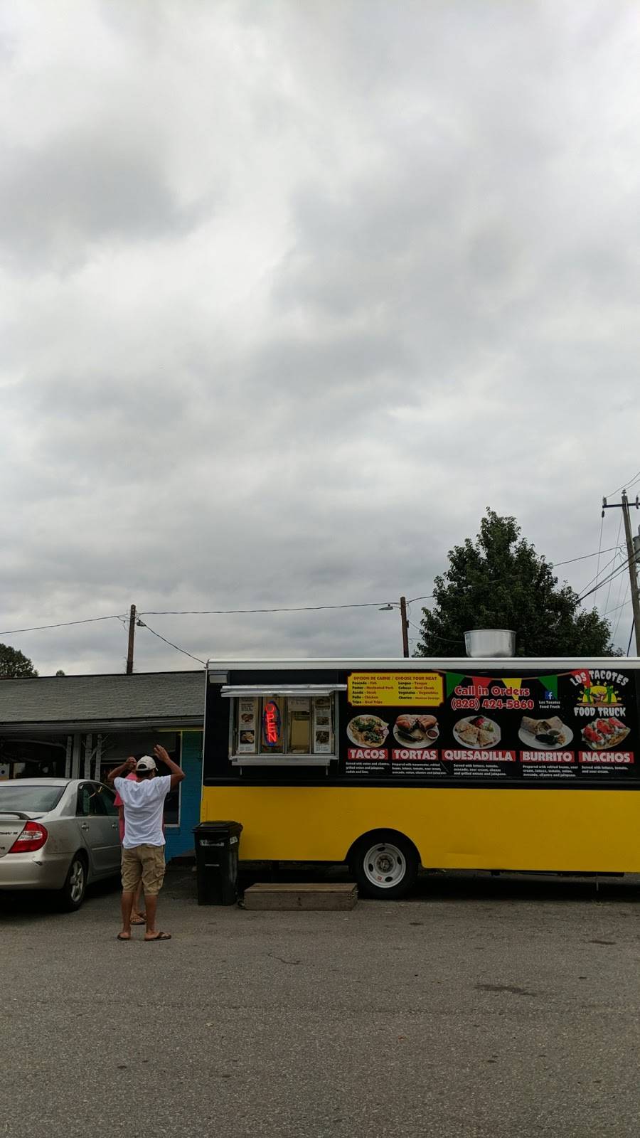 Los Tacotes Food Truck | restaurant | Asheville, NC 28805, USA | 8284245860 OR +1 828-424-5860