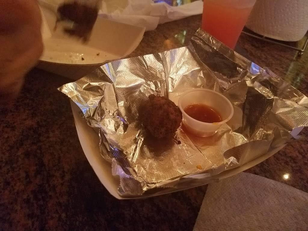 Cayman Cove | restaurant | 11742 N Dale Mabry Hwy, Tampa, FL 33618, USA | 8139612121 OR +1 813-961-2121