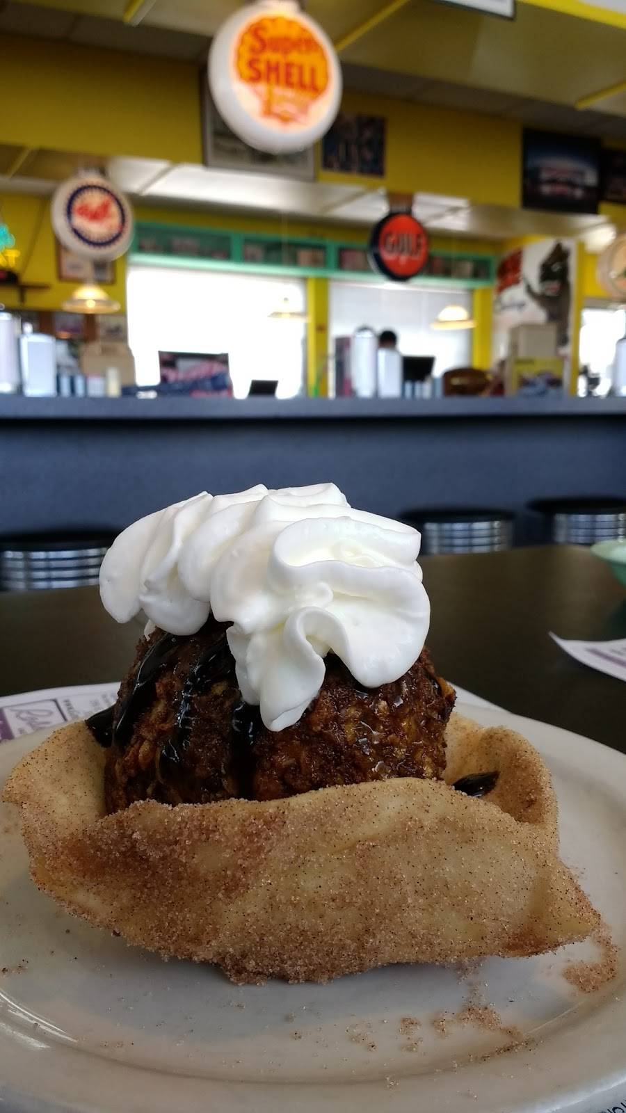 Dougs Classic 57 Diner | restaurant | 2031 S Rockhill Ave, Alliance, OH 44601, USA | 3308212887 OR +1 330-821-2887