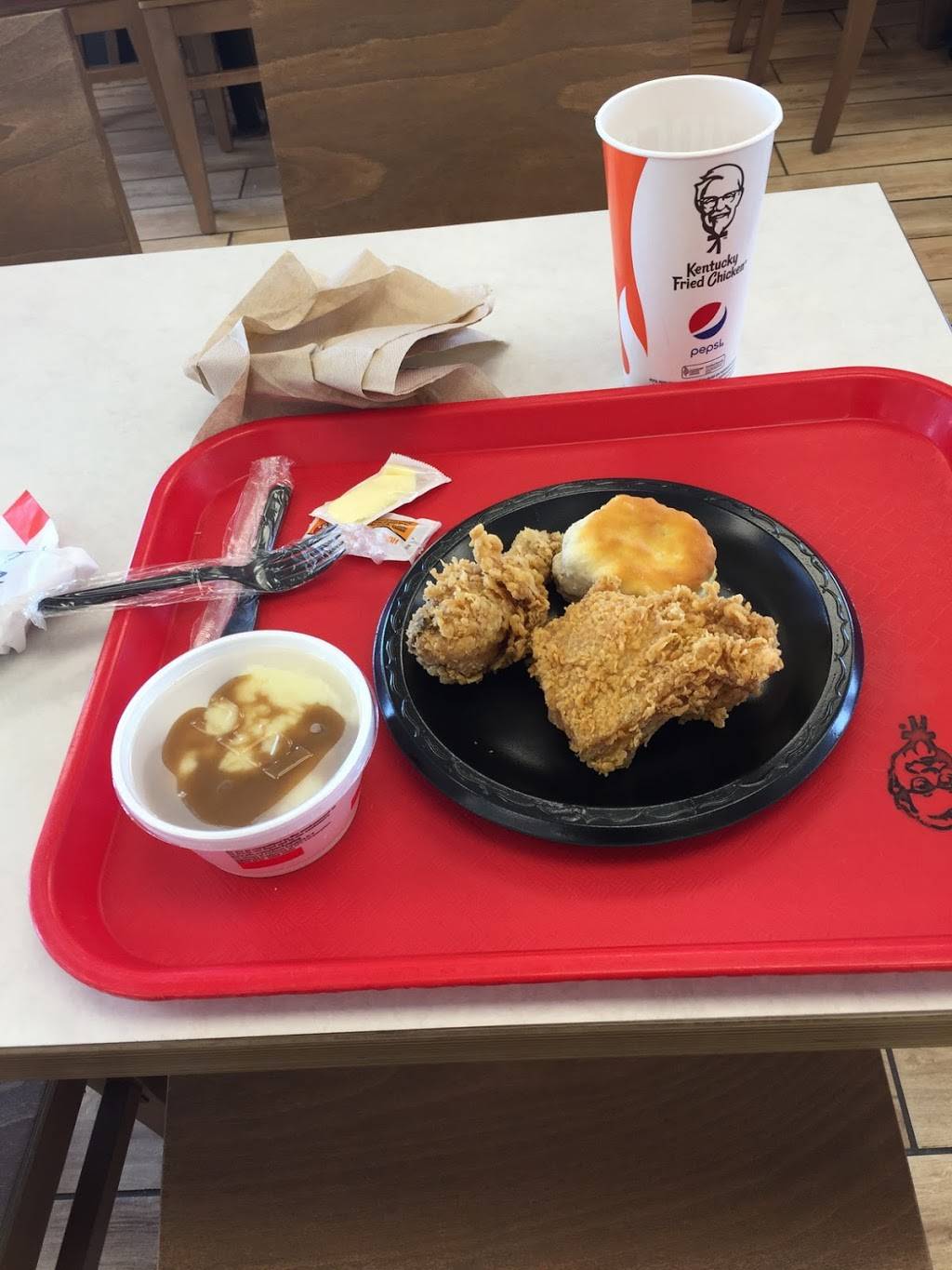 KFC | restaurant | 6494 Brandt Pike, Huber Heights, OH 45424, USA | 9372335205 OR +1 937-233-5205