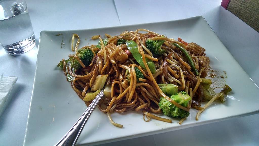 Merlion Restaurant & Bar | restaurant | 19628 Stevens Creek Blvd, Cupertino, CA 95014, USA | 4087778228 OR +1 408-777-8228