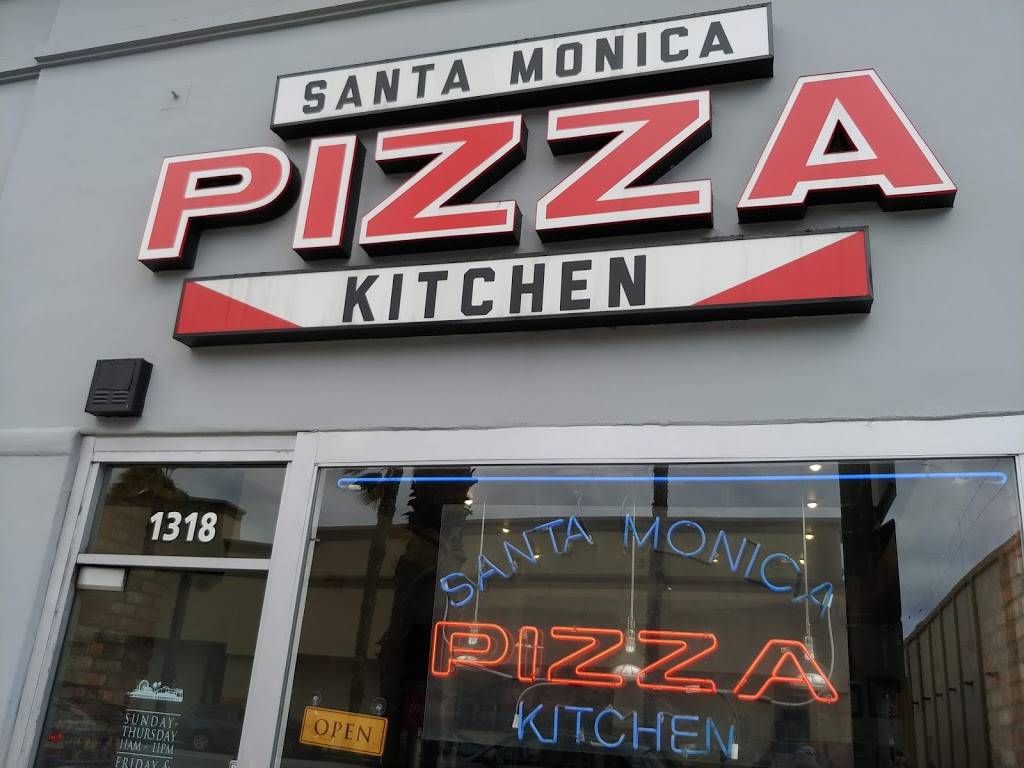 Santa Monica Pizza Kitchen | restaurant | 1318 Wilshire Blvd, Santa Monica, CA 90403, USA | 3103934554 OR +1 310-393-4554
