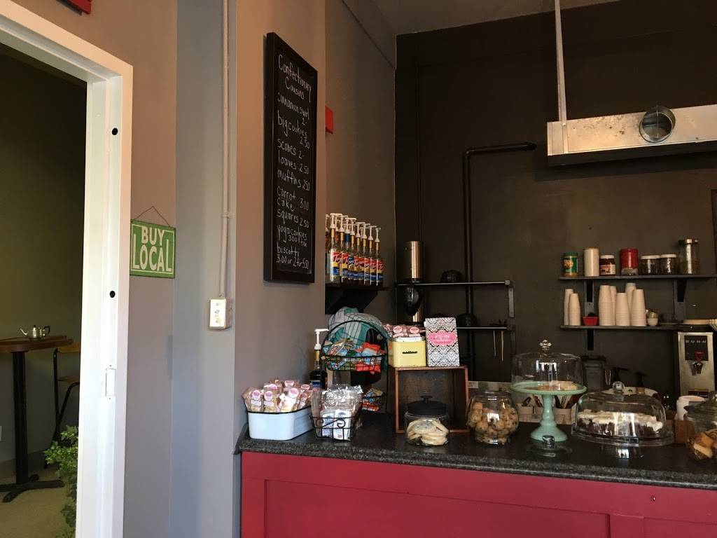 Beantown Coffee | restaurant | 9 Reeve St, Woodstock, ON N4S 3G1, Canada | 5195377171 OR +1 519-537-7171