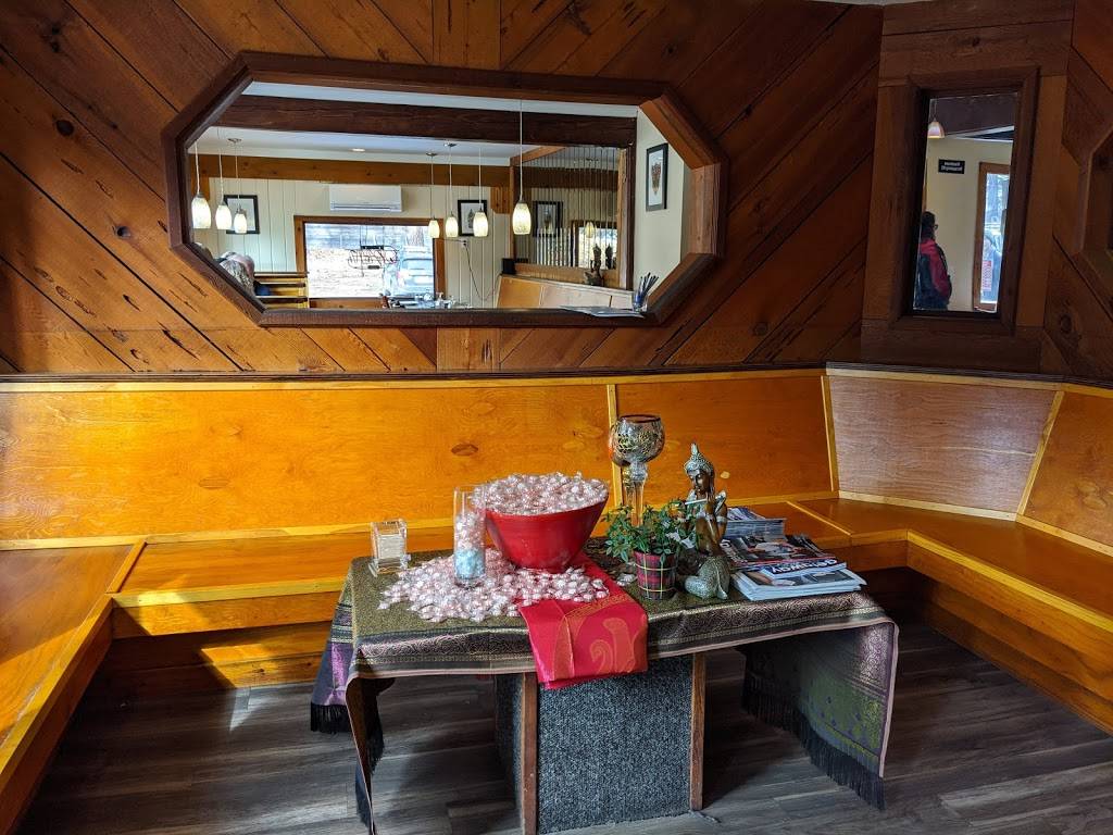 Thai On Ski Run | restaurant | 1169 Ski Run Blvd #6, South Lake Tahoe, CA 96150, USA | 5304208424 OR +1 530-420-8424