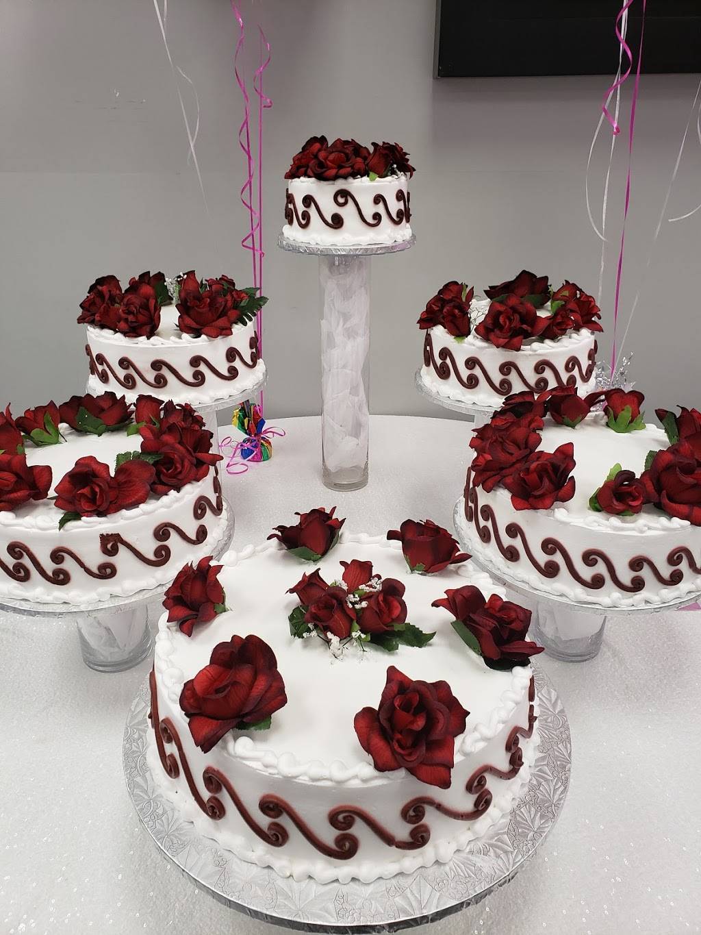 Pasteleria Universo | restaurant | 9632 Overlake Dr #6210, Dallas, TX 75220, USA | 9725133813 OR +1 972-513-3813