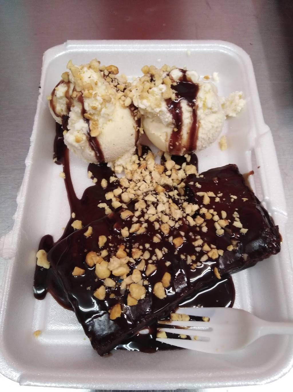 Oxford Coneys | restaurant | 1307 Oxford St, Fort Wayne, IN 46806, USA | 2602037381 OR +1 260-203-7381