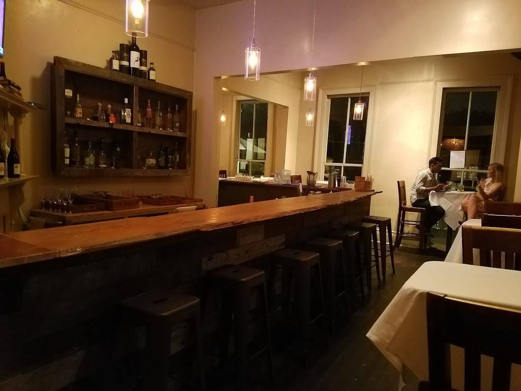 Baru Bistro & Tapas | restaurant | 3700 Magazine St, New Orleans, LA 70115, USA | 5048952225 OR +1 504-895-2225