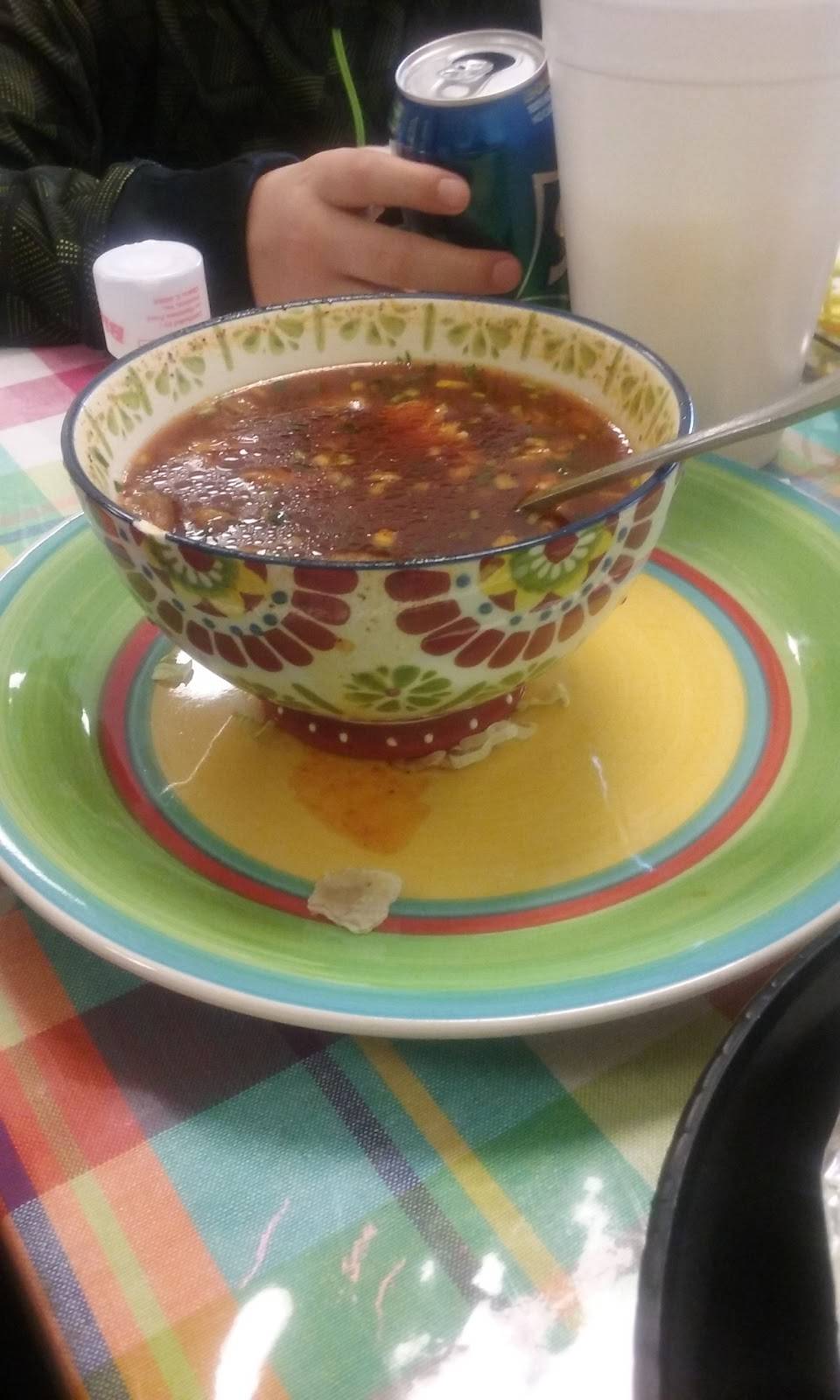 Alexs Mexican Bar & Grill | restaurant | 163 W Belvidere Rd, Round Lake, IL 60073, USA | 8478867777 OR +1 847-886-7777