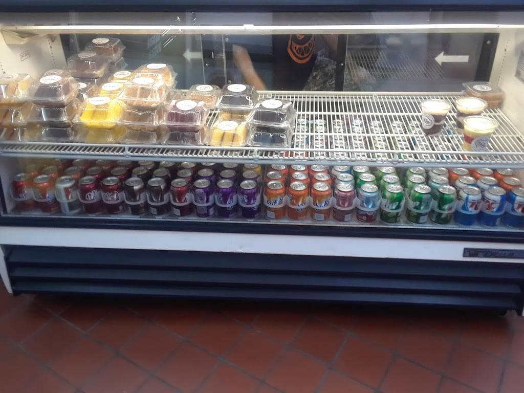 Golden Fish & Chicken | meal takeaway | 2532 W Wisconsin Ave, Milwaukee, WI 53233, USA | 4149333131 OR +1 414-933-3131