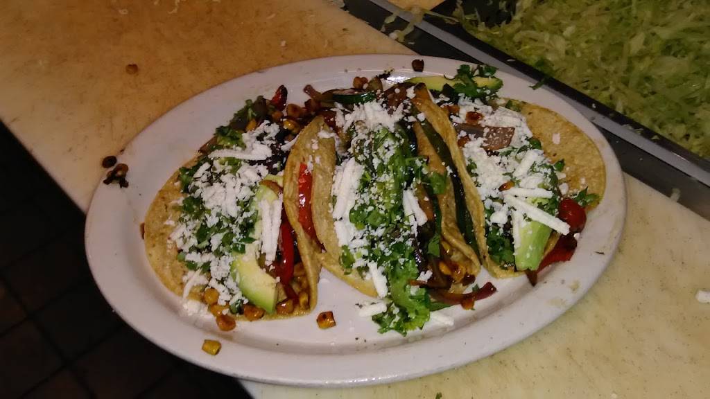 Acapulcos Mexican Restaurant | restaurant | 301 Margaret St, Lawrenceburg, IN 47025, USA | 8125394112 OR +1 812-539-4112