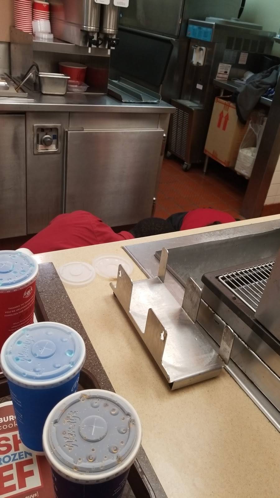 Wendys | restaurant | 727 Odd Fellows Rd, Crowley, LA 70526, USA | 3373277880 OR +1 337-327-7880