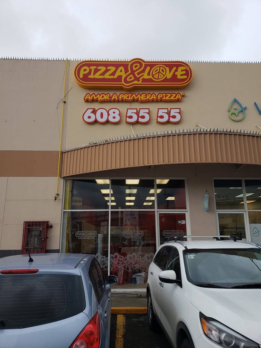 Pizza&Love Otay Gato Bronco | restaurant | Blvd Industrial 18663 esquina con Lopez Portillo Otay Seccion, Tecnológico, 22454 Tijuana, B.C., Mexico | 016646085555 OR +52 664 608 5555