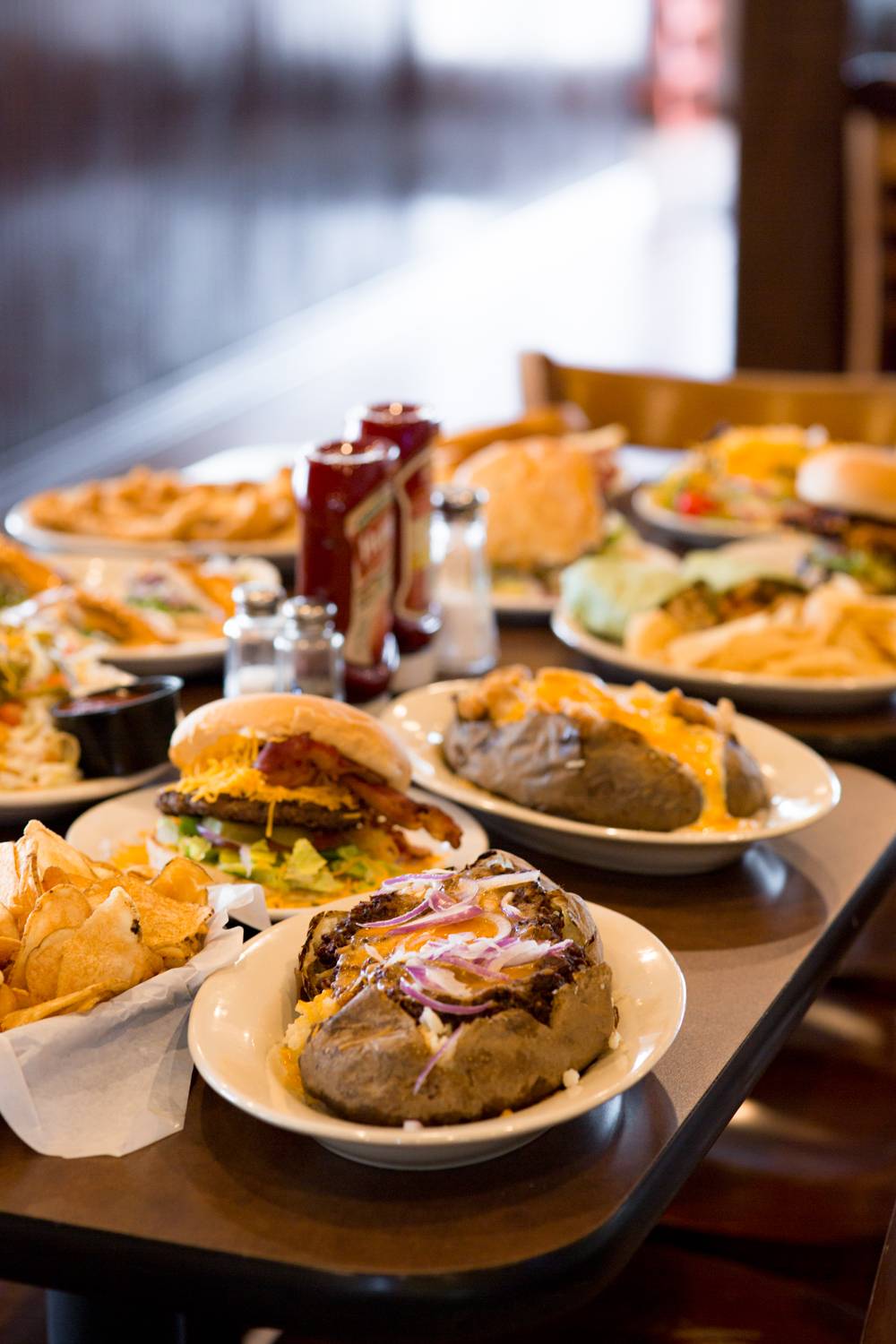 Novrozskys | restaurant | 3925 Dowlen Rd, Beaumont, TX 77706, USA | 4098994076 OR +1 409-899-4076