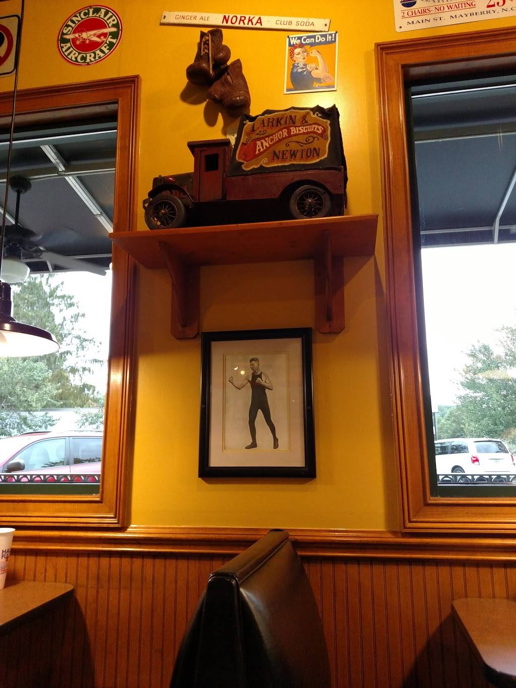 Zaxbys Chicken Fingers & Buffalo Wings | restaurant | 1333 Tunnel Rd, Asheville, NC 28805, USA | 8282981333 OR +1 828-298-1333