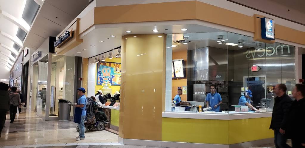 Wetzels Pretzels | restaurant | 1 Garden State Plaza Blvd #9240, Paramus, NJ 07652, USA | 2018430768 OR +1 201-843-0768