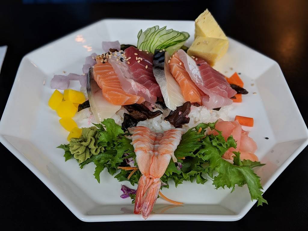 Green Tea Japanese Restaurant | restaurant | 2206 N Clark St, Chicago, IL 60614, USA | 7738838812 OR +1 773-883-8812