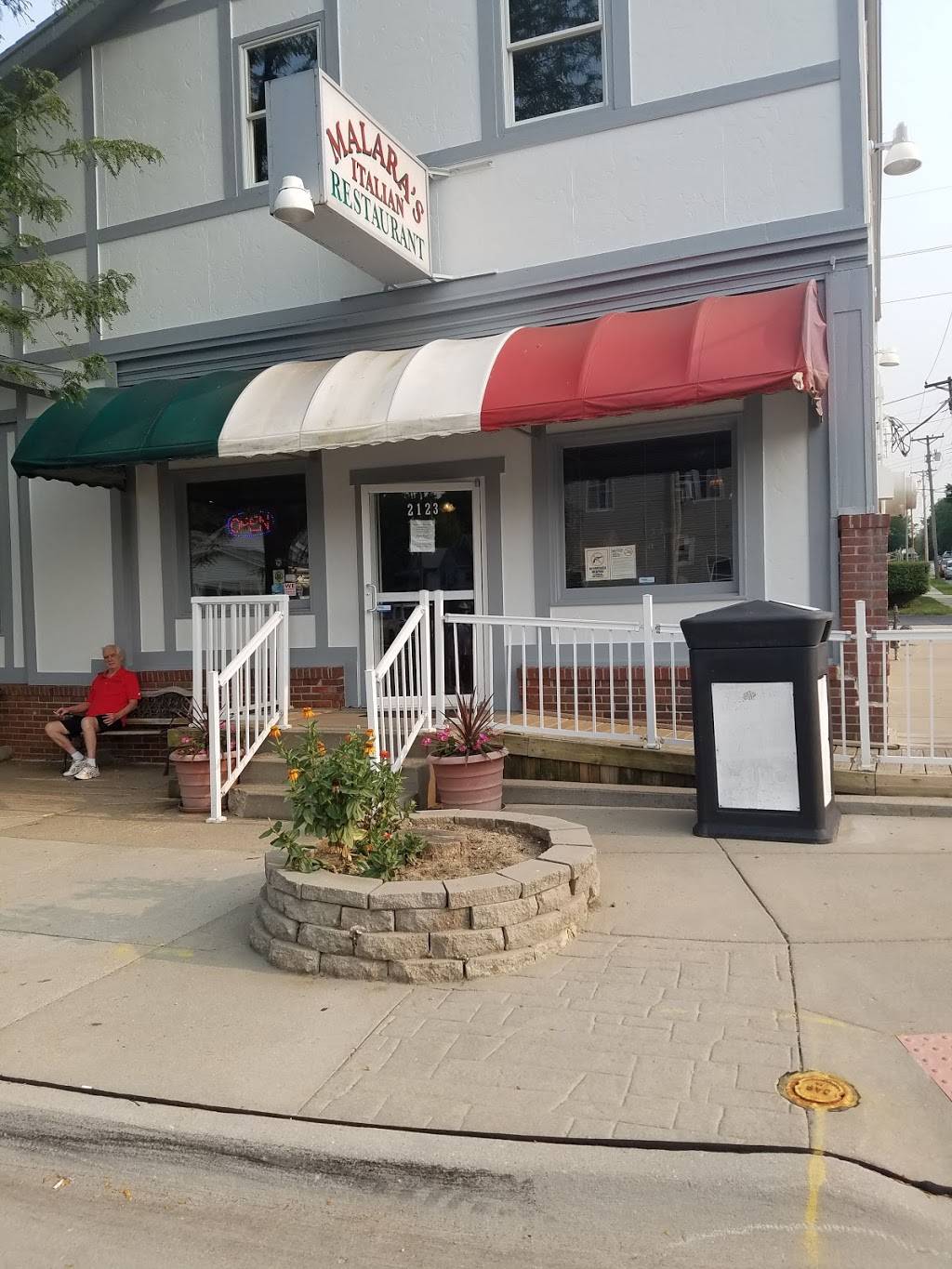 Malaras Italian Restaurant | restaurant | 2123 Pierce St, Omaha, NE 68108, USA | 4023468001 OR +1 402-346-8001