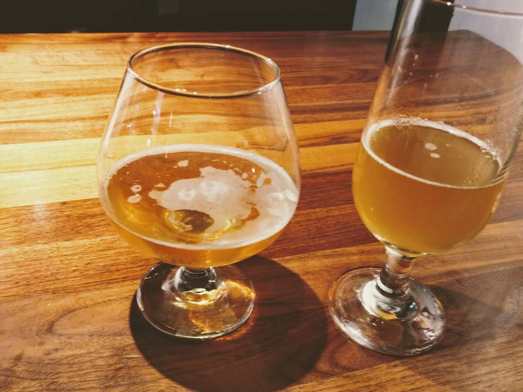 Stones Public House | restaurant | 179 Main St #1, Ashland, MA 01721, USA | 5088811778 OR +1 508-881-1778