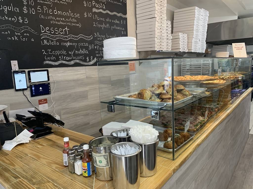 Rome to Brooklyn, pizza & panzerotti | meal delivery | 755 Grand St, Brooklyn, NY 11211, USA | 7182693239 OR +1 718-269-3239