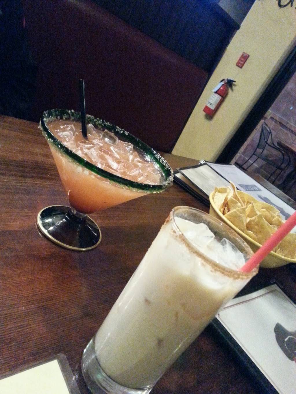 Los Reyes Restaurante Y Cantina | restaurant | 21 Town Square Pl # A, Vacaville, CA 95688, USA | 7074482113 OR +1 707-448-2113