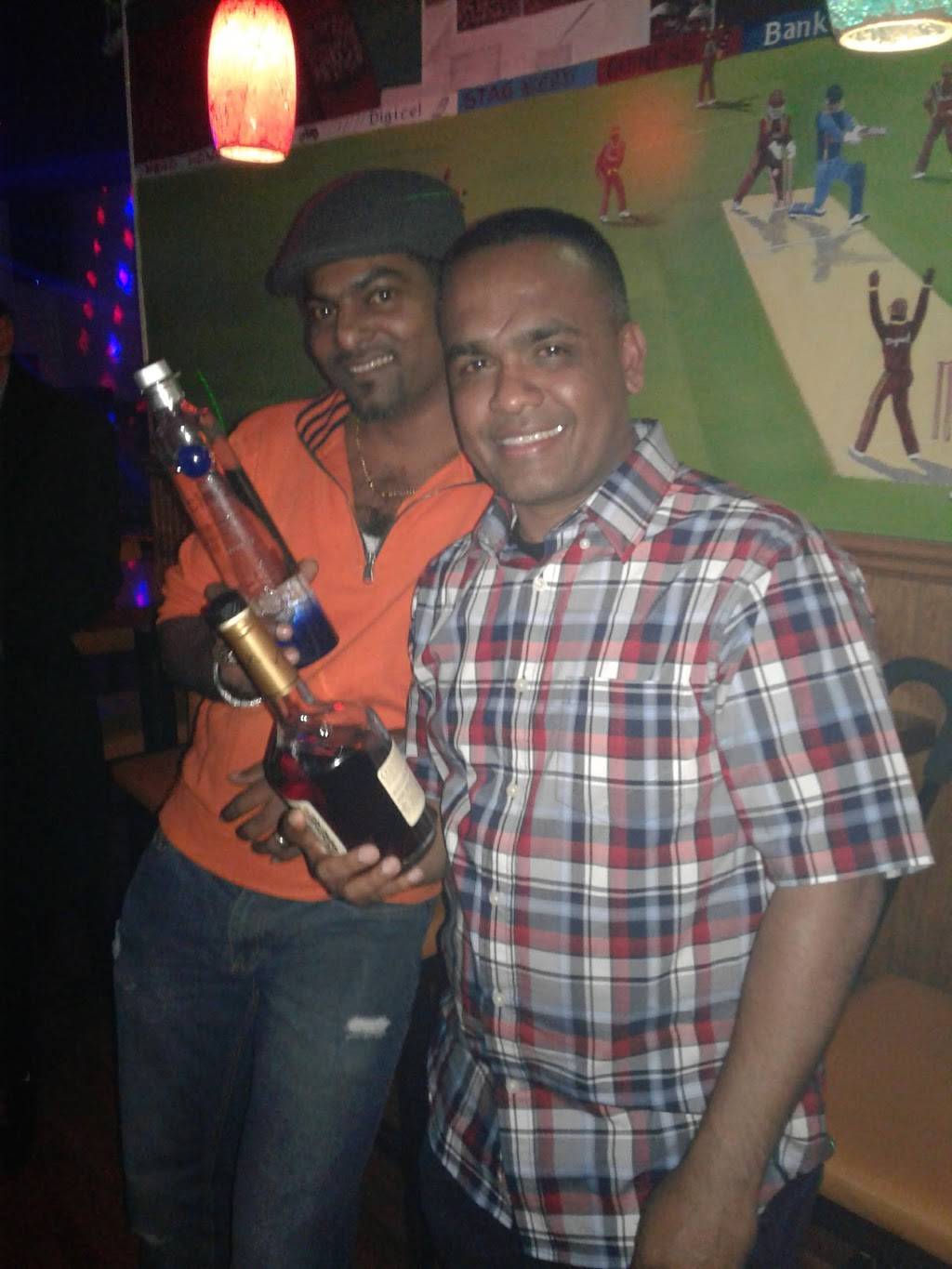 Kaieteur | restaurant | 4379 White Plains Rd, Bronx, NY 10466, USA | 7182318700 OR +1 718-231-8700