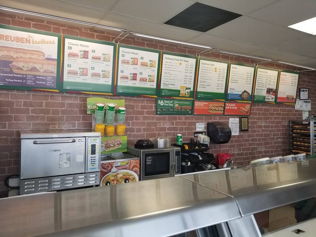 Subway Restaurants | restaurant | 10904 Scarsdale Blvd Suite 180 Scarsdale Village SC, Houston, TX 77089, USA | 2814847223 OR +1 281-484-7223